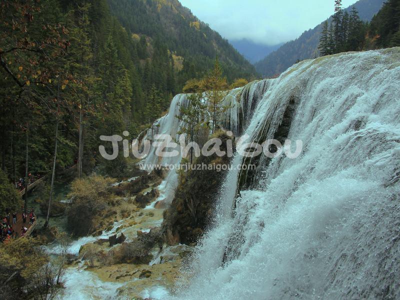 Pearl Shoal Waterfall