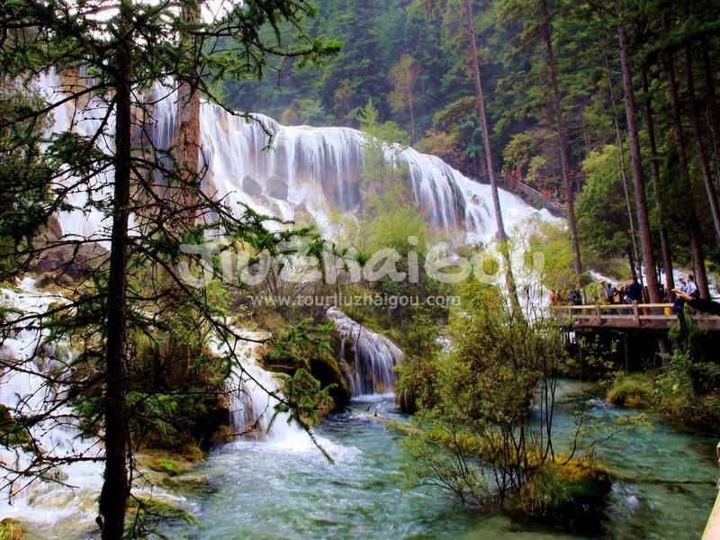 Pearl Shoal Waterfall