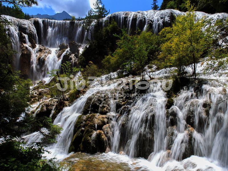 Pearl Shoal Waterfall