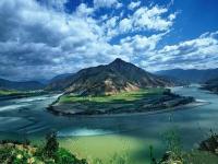 The First Bend of the Yangtze River