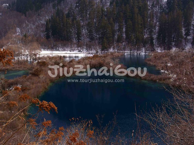 Shuzheng Lakes in Jiuzhaigou