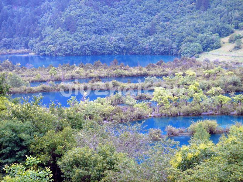 Shuzheng Lakes in Jiuzhaigou National Park 