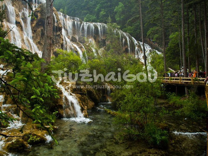 Spring in Jiuzhaigou