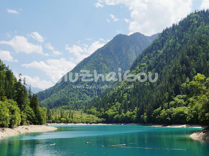 Summer in Jiuzhaigou