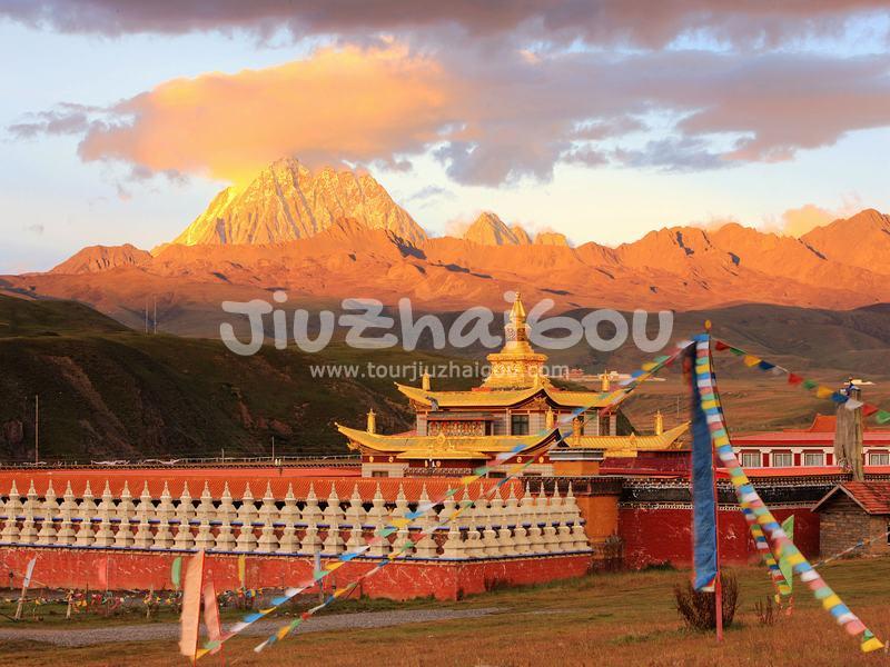 Tagong Monastery and Yala Snow Mountain