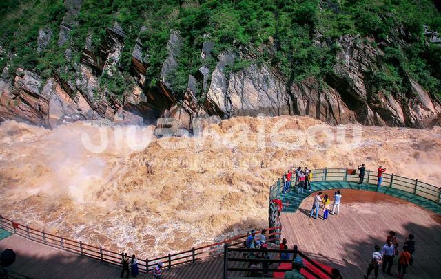 Tiger Leaping Gorge Natural Scenic Area