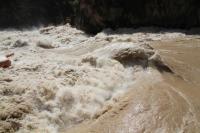 The surging river in Tiger Leaping Gorge
