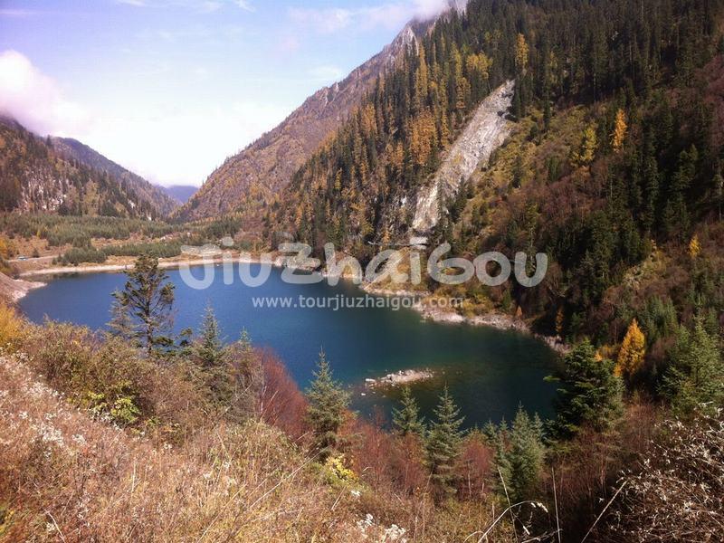 Jiuzhaigou Upper Seasonal Lake