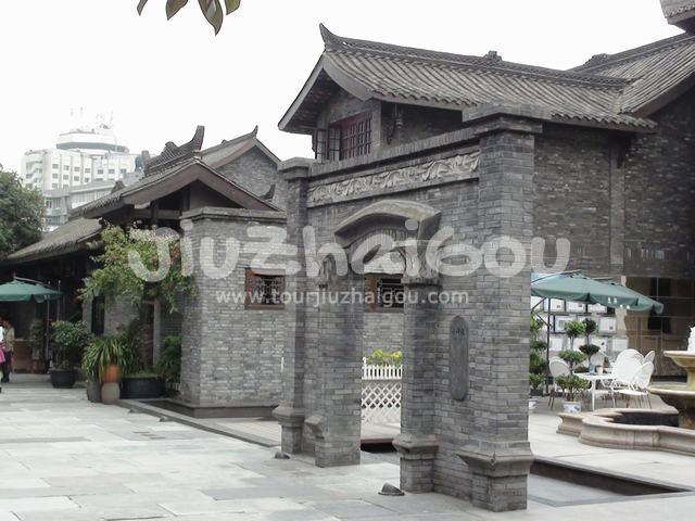 Wide and Narrow Lanes 