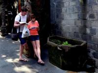Wide and Narrow Lanes 