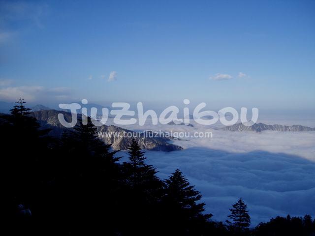 The Sea of Clouds in Xiling Snow Mountain