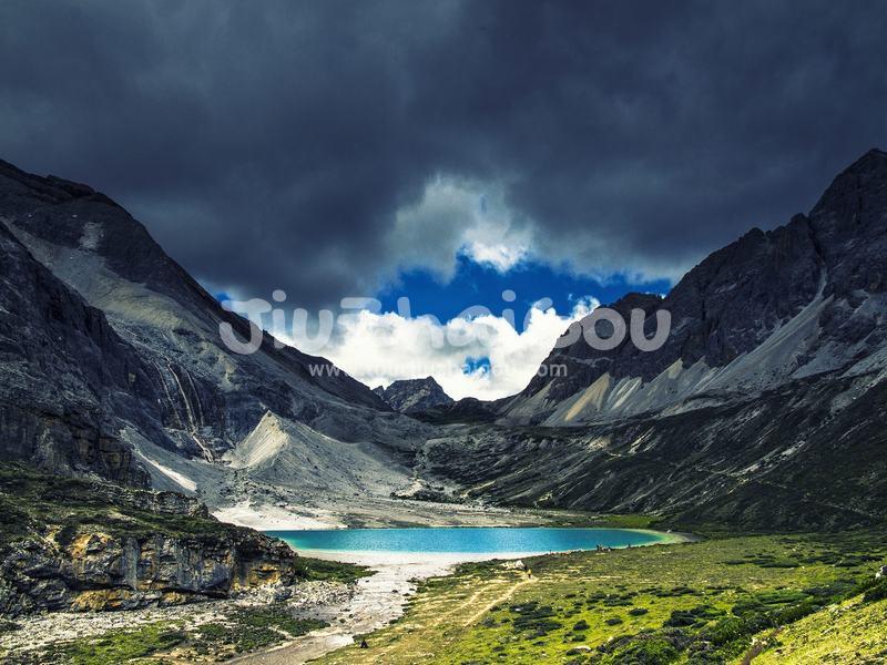 Yading Milk Lake