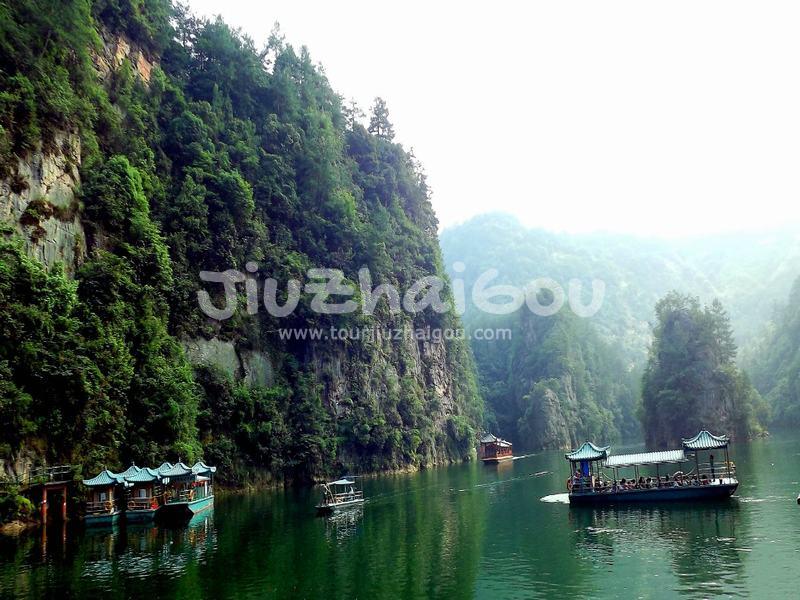 Baofeng Lake