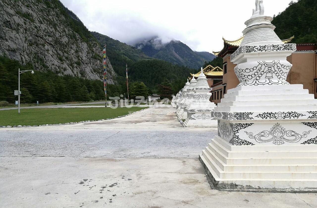 Zharu Temple