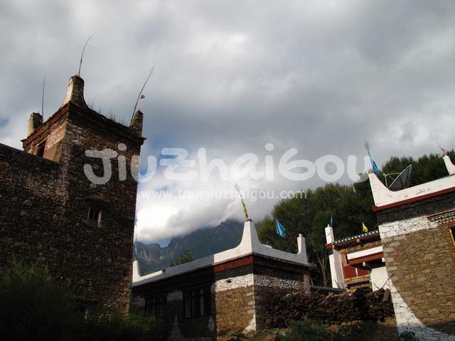 Tibetan architecture