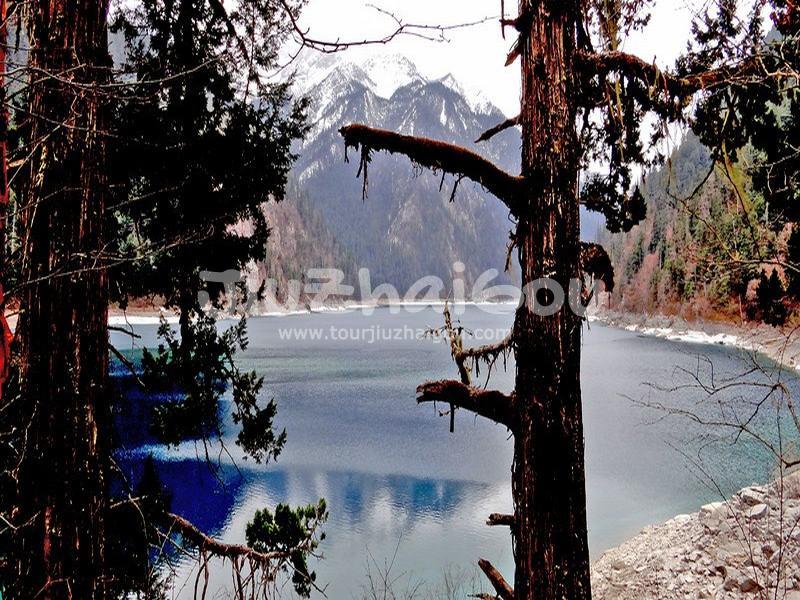 Jiuzhaigou in March