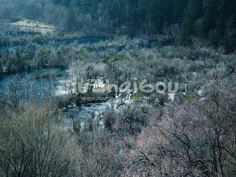 Jiuzhaigou in March
