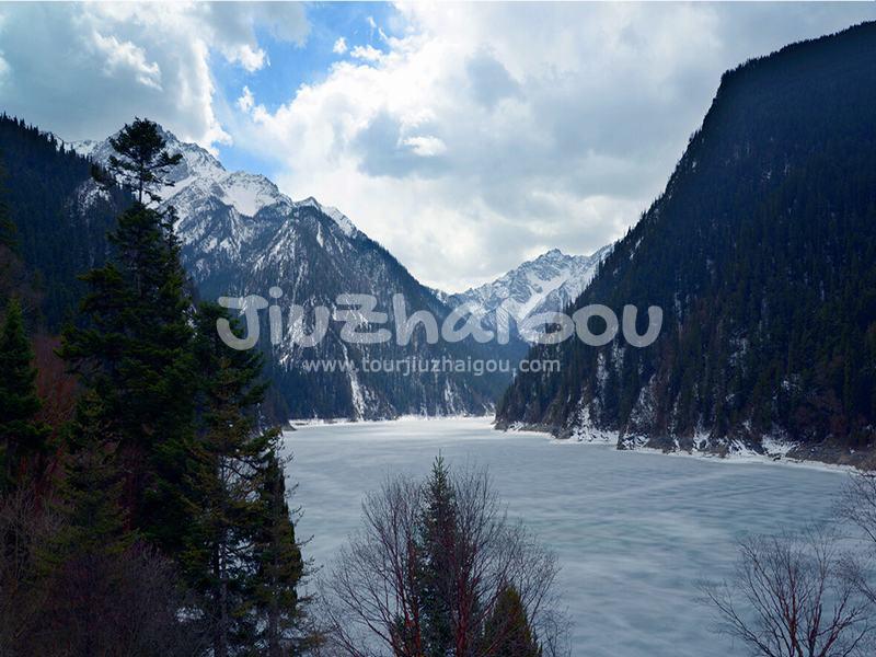 Jiuzhaigou in March