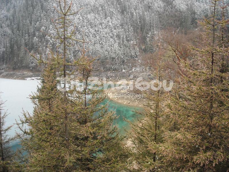 Jiuzhaigou in March