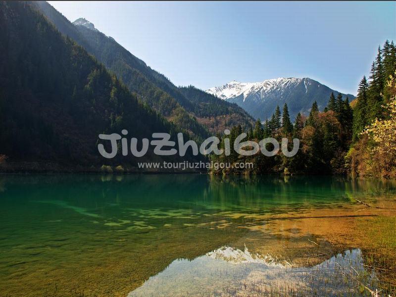 Rhinoceros Lake