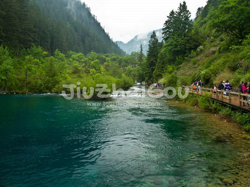 Spring in Jiuzhaigou