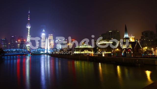 The Bund at Night 