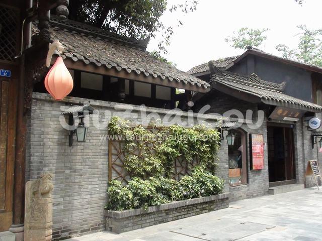 Wide and Narrow Lanes 